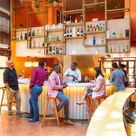 Illovo Hotel Johannesburg Luaran gambar